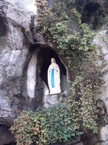 lourdes-2